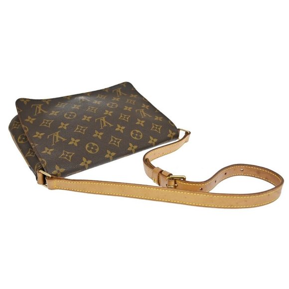 Auth LOUIS VUITTON Musette Tango Short Shoulder Bag Monogram Leather - Picture 11 of 16